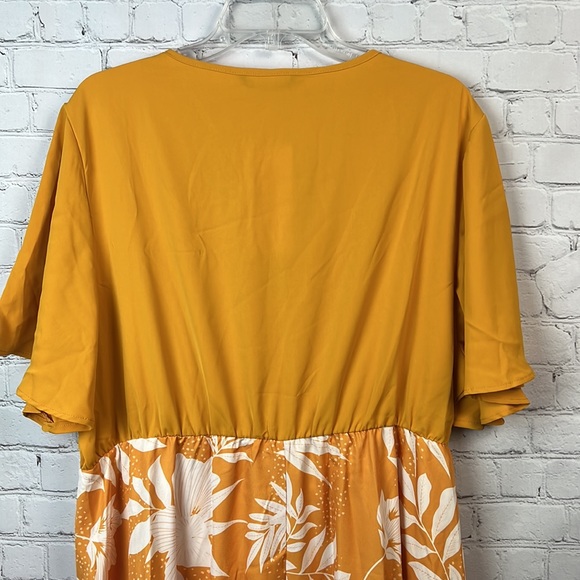 BloomChic Yellow Floral Surplice Ruffle Sleeve Midi Dress Plus Size 18/20 (2X) - Picture 6 of 7